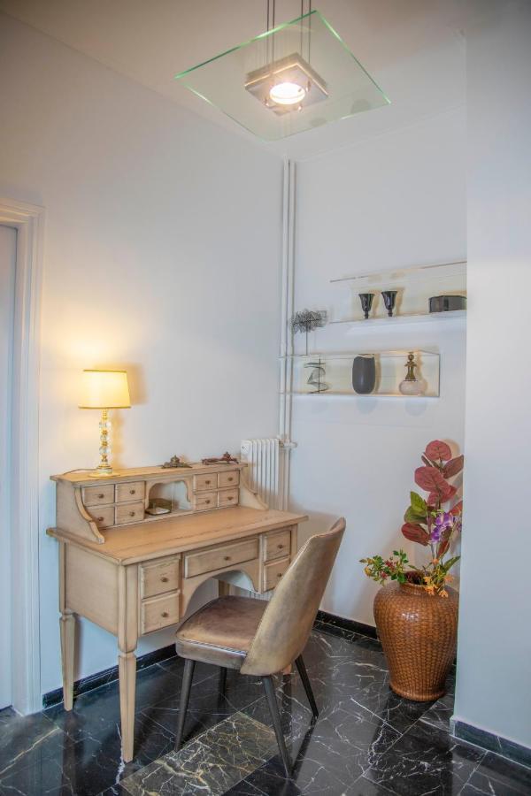 Konstantinos Stylish Brand New Apt In The Heart Of Aten Exteriör bild