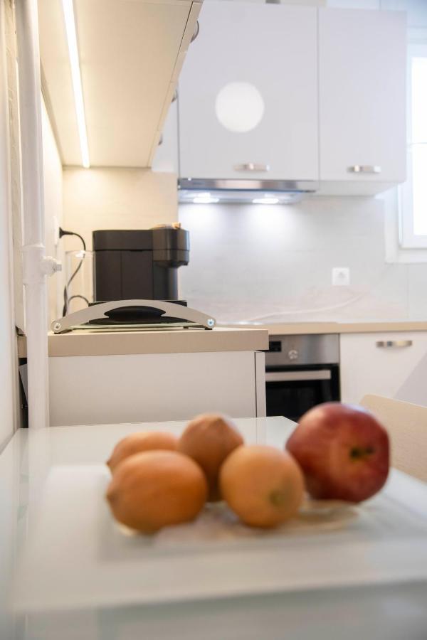 Konstantinos Stylish Brand New Apt In The Heart Of Aten Exteriör bild