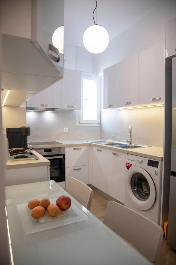 Konstantinos Stylish Brand New Apt In The Heart Of Aten Exteriör bild